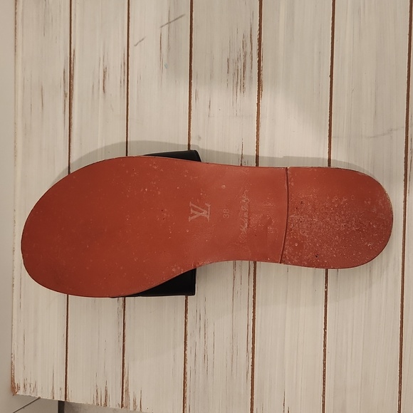 Louis Vuitton Lock Sandals - Authentic - RARE - Picture 10 of 10